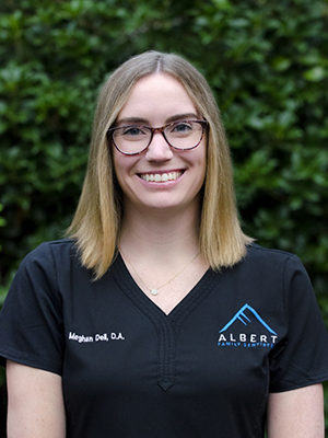 Meghan, Dental Assistant