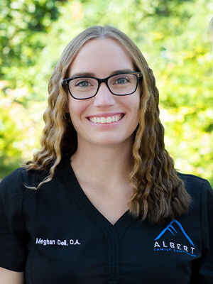 Meghan, Dental Assistant